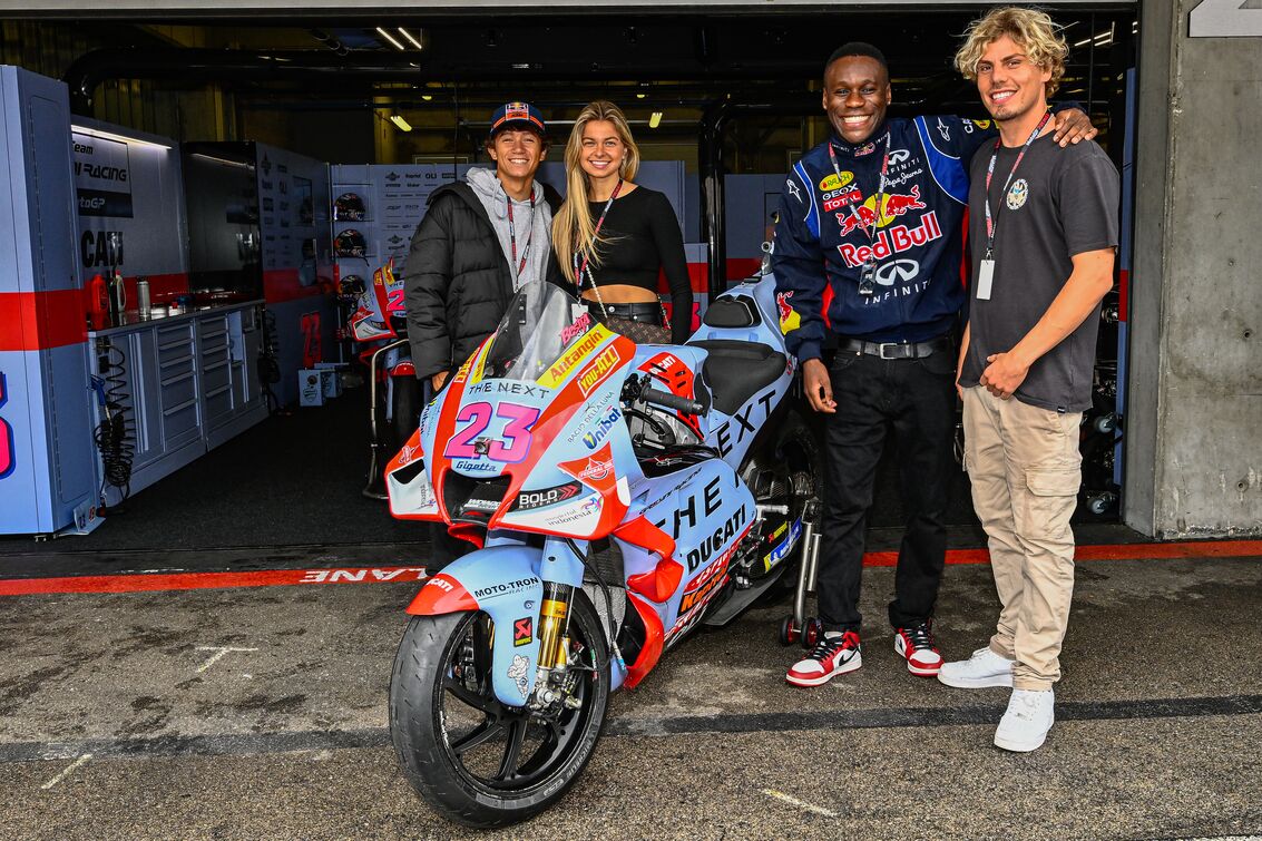 MotoGP™ Rimini  garages